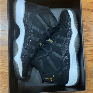 Heiress black stingray Jordan 11s